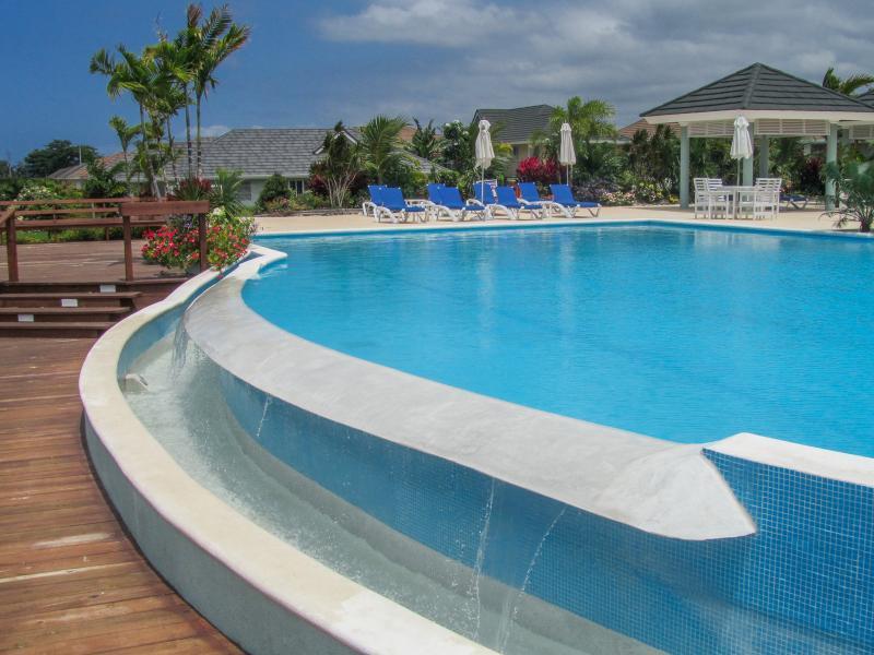 Villa Ocho Rios Under The Palms Exterior foto
